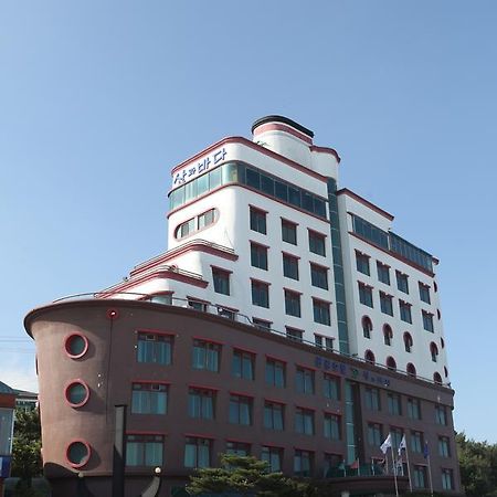 Benikea Hotel Mountain & Ocean Daepohang Сокчхо Экстерьер фото