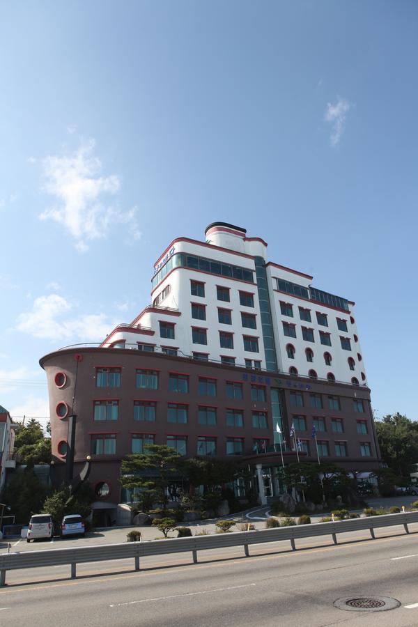Benikea Hotel Mountain & Ocean Daepohang Сокчхо Экстерьер фото