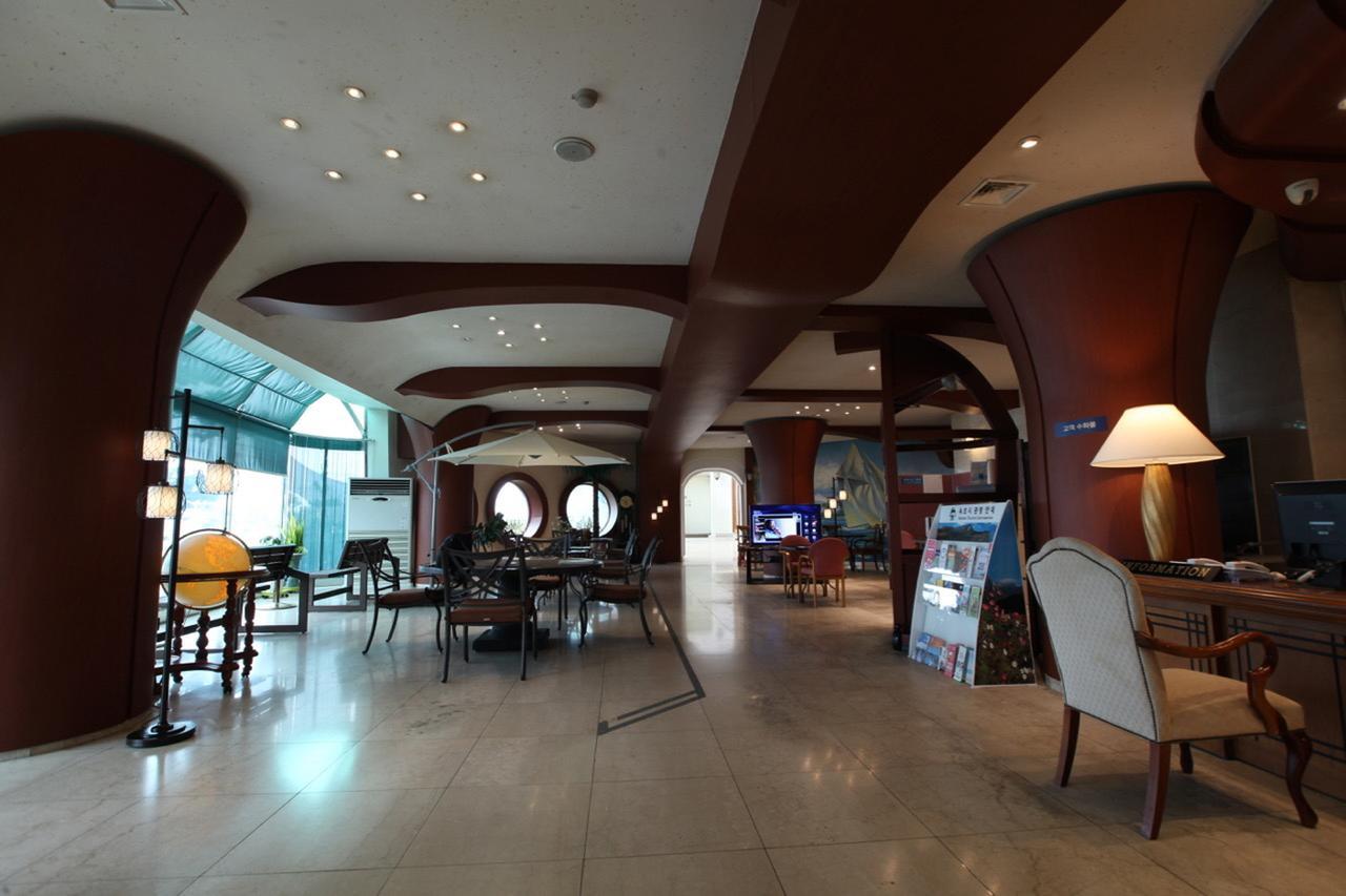 Benikea Hotel Mountain & Ocean Daepohang Сокчхо Экстерьер фото